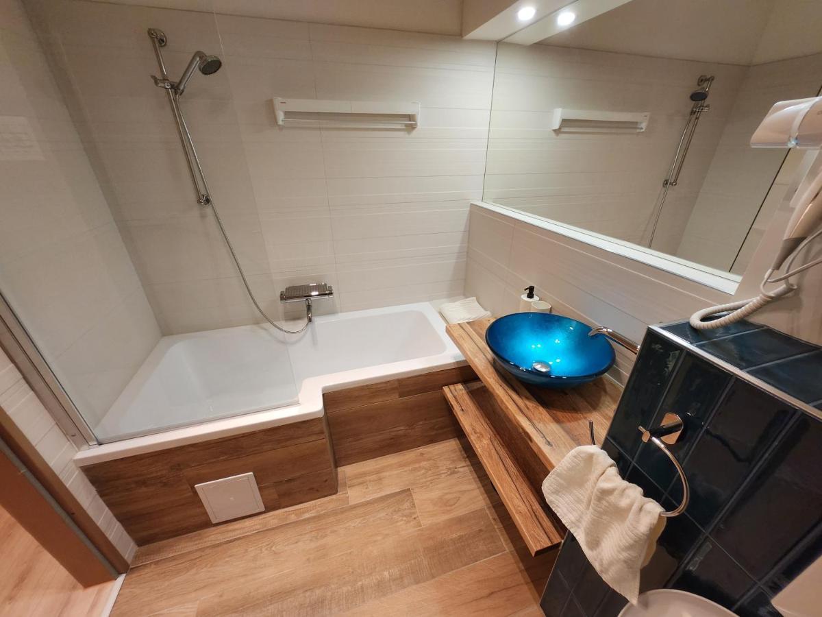الشقق الفندقية ديبريتْسينفي  Apartman 18 المظهر الخارجي الصورة