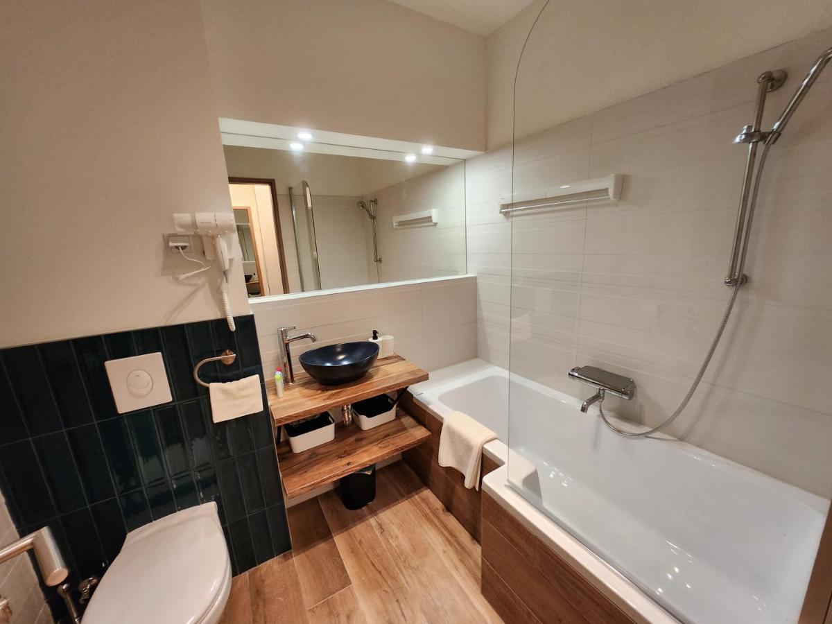 الشقق الفندقية ديبريتْسينفي  Apartman 18 المظهر الخارجي الصورة