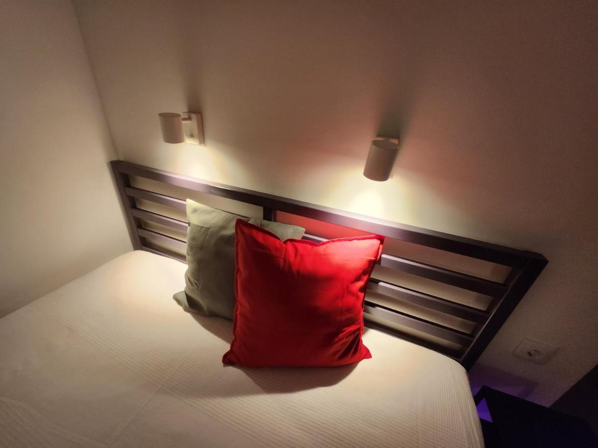 الشقق الفندقية ديبريتْسينفي  Apartman 18 المظهر الخارجي الصورة