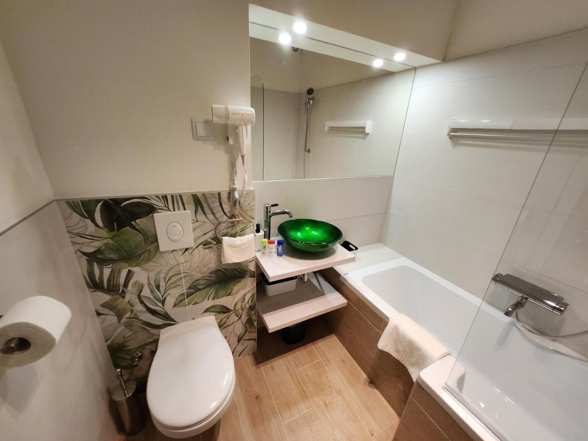 الشقق الفندقية ديبريتْسينفي  Apartman 18 المظهر الخارجي الصورة